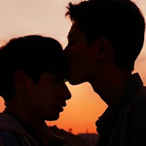 冷白皮美女被c视频免费观看
